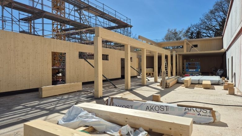 Blick auf die Baustelle des neuen Feuerwehrgerätehauses
