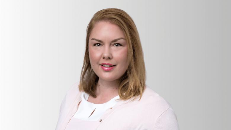 Manuela Kamin Manuela Kamin