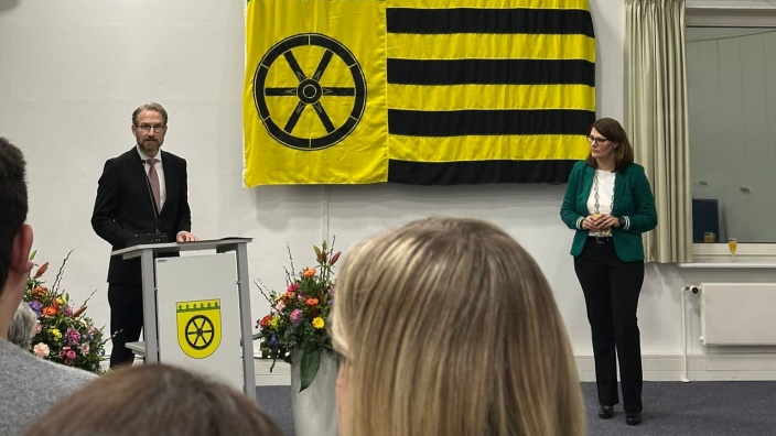 Bürgervorsteher Heiko Faasch und Bürgermeisterin Kathrin Schöning während des Neujahrsempfangs 2026