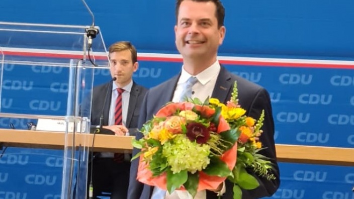 Dr. Thomas Peters nach seiner Wahl